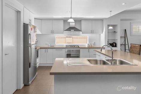Property photo of 15 Flinders Chase Sandhurst VIC 3977