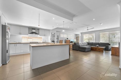 Property photo of 15 Flinders Chase Sandhurst VIC 3977