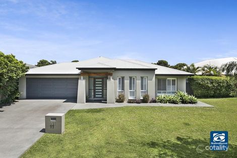 Property photo of 11 Denham Boulevard Redland Bay QLD 4165