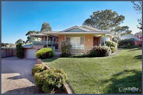 Property photo of 2 Taylor Place Greenleigh NSW 2620