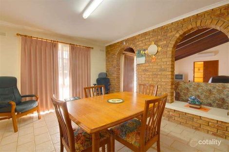 Property photo of 2 Regency Drive Mount Clear VIC 3350
