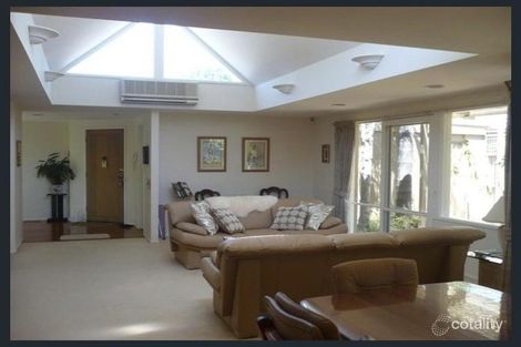 Property photo of 10 Blenheim Avenue Mont Albert VIC 3127