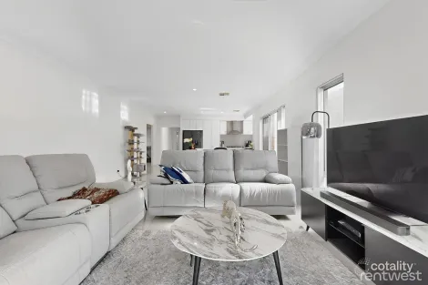 Property photo of 79 Litchfield Circle Wandi WA 6167