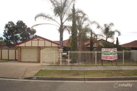 Property photo of 22 Lorikeet Crescent Green Valley NSW 2168