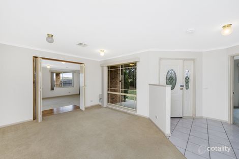 Property photo of 31 Franklin Court Jerrabomberra NSW 2619