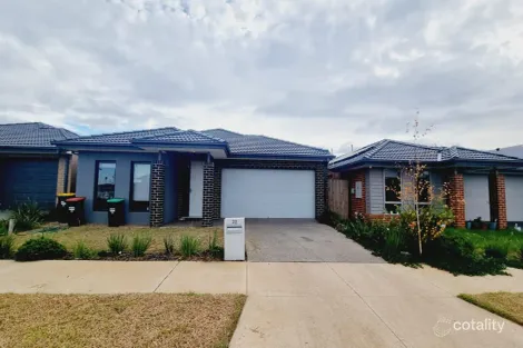 32 Tamworth Dr, Rockbank, VIC 3335