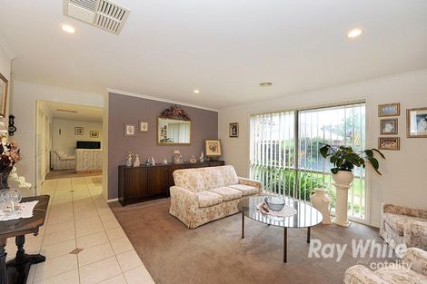 Property photo of 3 Bordeaux Grove Narre Warren South VIC 3805