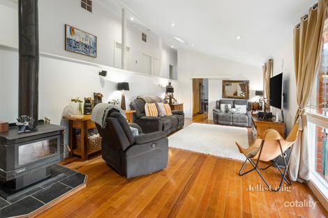 Property photo of 15 Kurrajong Close Viewbank VIC 3084