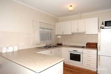 Property photo of 5 Eringa Avenue Loxton SA 5333