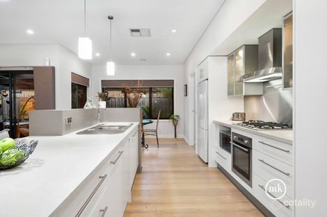 Property photo of 108 Darius Terrace South Morang VIC 3752