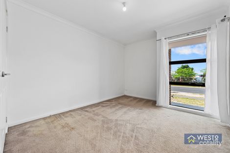 Property photo of 32 David John Drive Tarneit VIC 3029