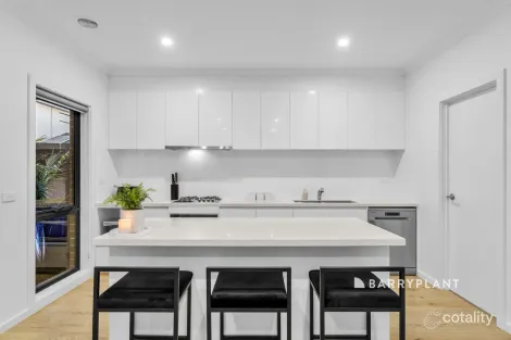 4c Sylvanwood Cres, Narre Warren, VIC 3805