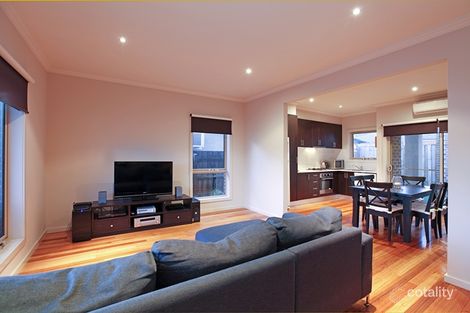 Property photo of 1/146-148 Hickford Street Reservoir VIC 3073