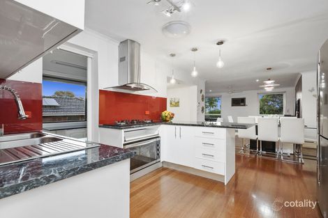 Property photo of 11 Daniel Solander Drive Endeavour Hills VIC 3802