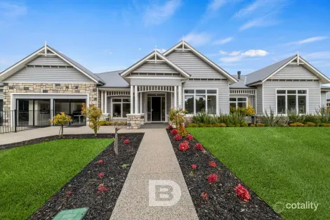 9 Willowbank Rd, Gisborne, VIC 3437