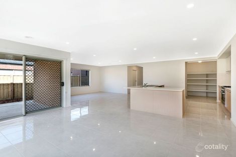 Property photo of 43 Baycrest Drive Point Cook VIC 3030