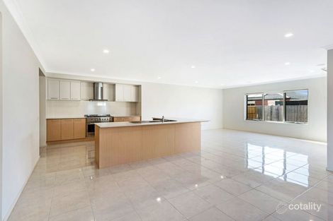Property photo of 43 Baycrest Drive Point Cook VIC 3030