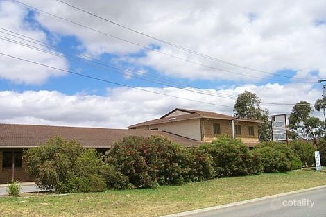 2/25 Page Rd, Kelmscott, WA 6111