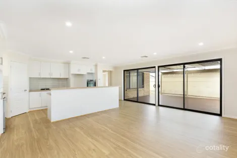 Property photo of 23 Sameden Drive Noarlunga Downs SA 5168