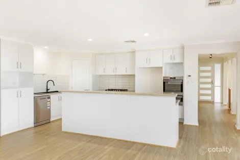 Property photo of 23 Sameden Drive Noarlunga Downs SA 5168