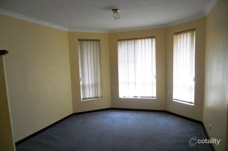 Property photo of 11 Chusan Court Warnbro WA 6169