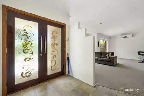 Property photo of 1 Huon Place Forest Lake QLD 4078