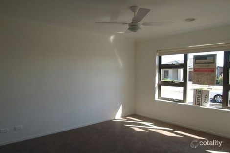 Property photo of 5 Lemon Grove Cranbourne West VIC 3977