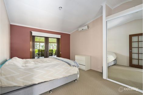 Property photo of 1 Huon Place Forest Lake QLD 4078
