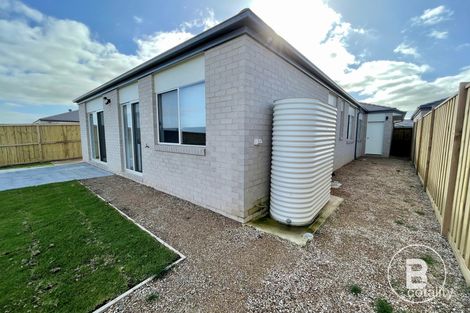 68 Dove Ave, Winter Valley, VIC 3358