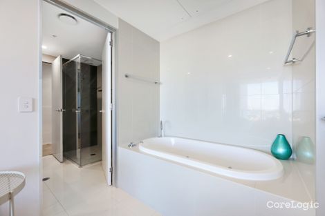 Property photo of 1602/4 Wahroonga Place Surfers Paradise QLD 4217