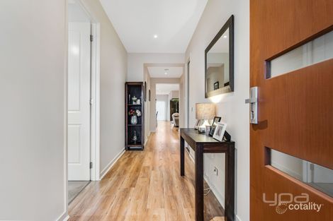 Property photo of 16 Allure Drive Greenvale VIC 3059