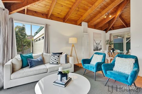 Property photo of 10 Snow Gum Drive Kilsyth South VIC 3137