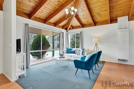 Property photo of 10 Snow Gum Drive Kilsyth South VIC 3137