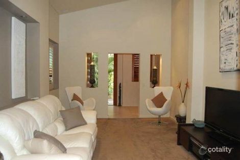 Property photo of 35 Tambourah Drive Benowa QLD 4217
