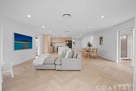Property photo of 30 Launch Road Mermaid Waters QLD 4218