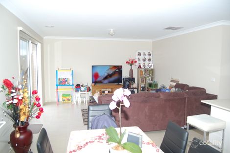 Property photo of 54 Tangemere Way Cranbourne East VIC 3977