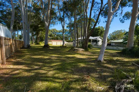 6 WARAMA ST, MACLEAY ISLAND, QLD 4184
