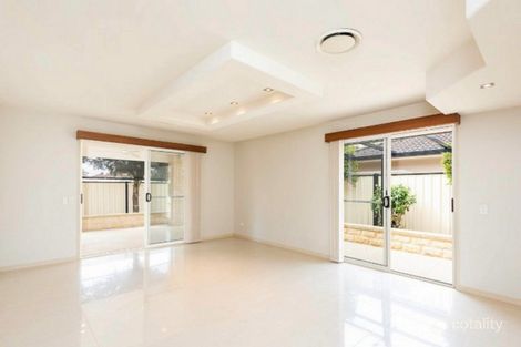 Property photo of 8 Applegum Place Molendinar QLD 4214