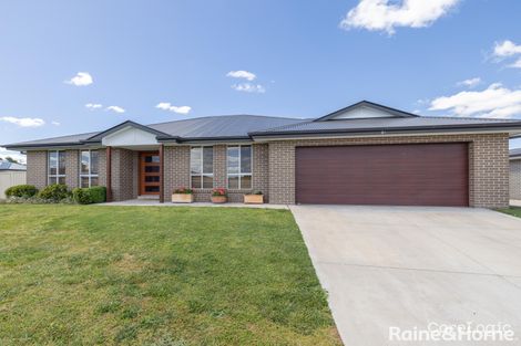 Property photo of 3A Maxwell Drive Eglinton NSW 2795
