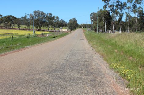 10 Moore St, Northam, WA 6401