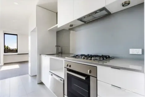 104/2 ARCHIBALD ST, BOX HILL, VIC 3128