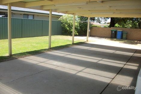 Property photo of 10 Undurra Drive Glenfield Park NSW 2650