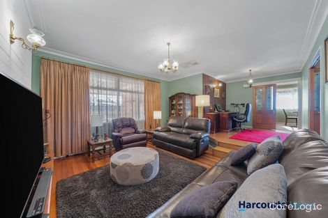 Property photo of 24 Glamis Drive Avondale Heights VIC 3034