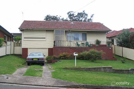 6 Gordon Cres, Lake Heights, NSW 2502