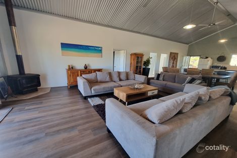 Property photo of 210 Ocean Farm Drive Nilgen WA 6044