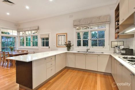 Property photo of 7 St Johns Avenue Mont Albert VIC 3127