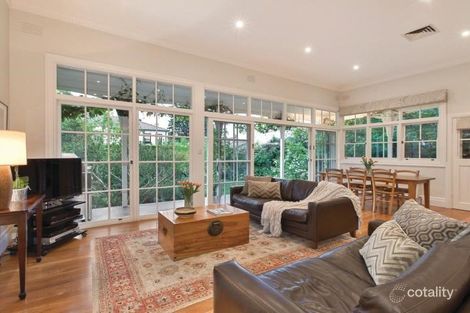 Property photo of 7 St Johns Avenue Mont Albert VIC 3127