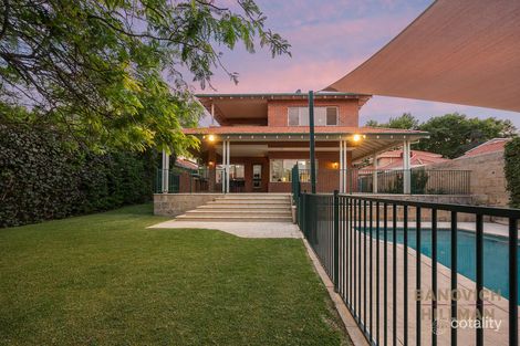 52 Tweeddale Rd, Applecross, WA 6153