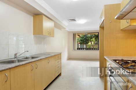 Property photo of 2/17 Girraween Road Girraween NSW 2145