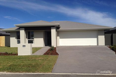 14 Foxtail St, Fern Bay, NSW 2295